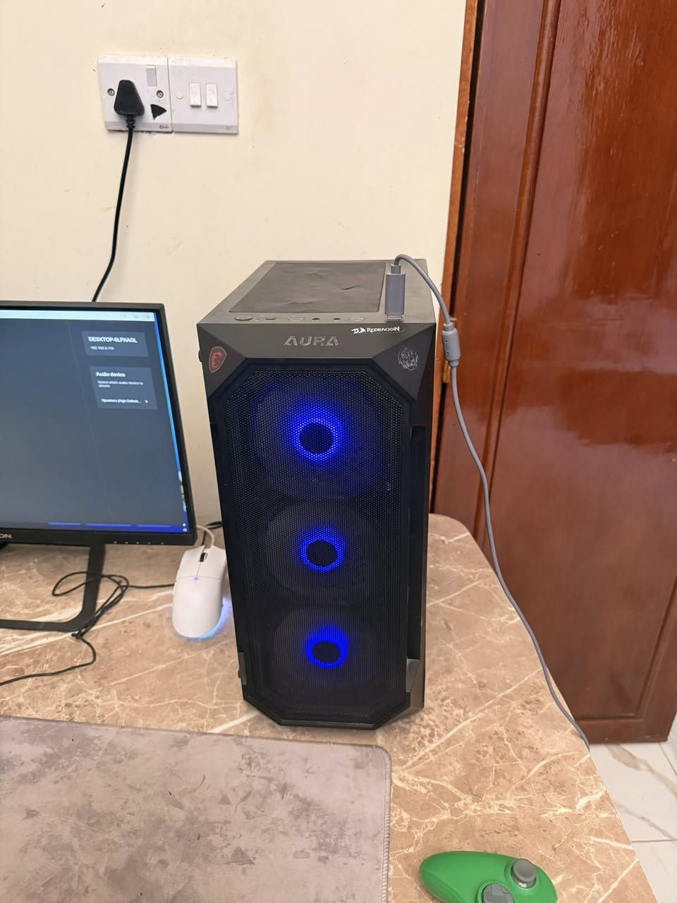 السلام عليكم
تجميعة مواصفاتها:

 gtx 1650

i5 9400f

RAM 16g

SSD m.2 128g

hdd 500g

power supply 500w

mother board h310m

نظافة 90/100 للبيع او مراوس مع اكس بوكس سيريس اس او اكس

مكاني ناصرية 

***********

واتساب ***********
