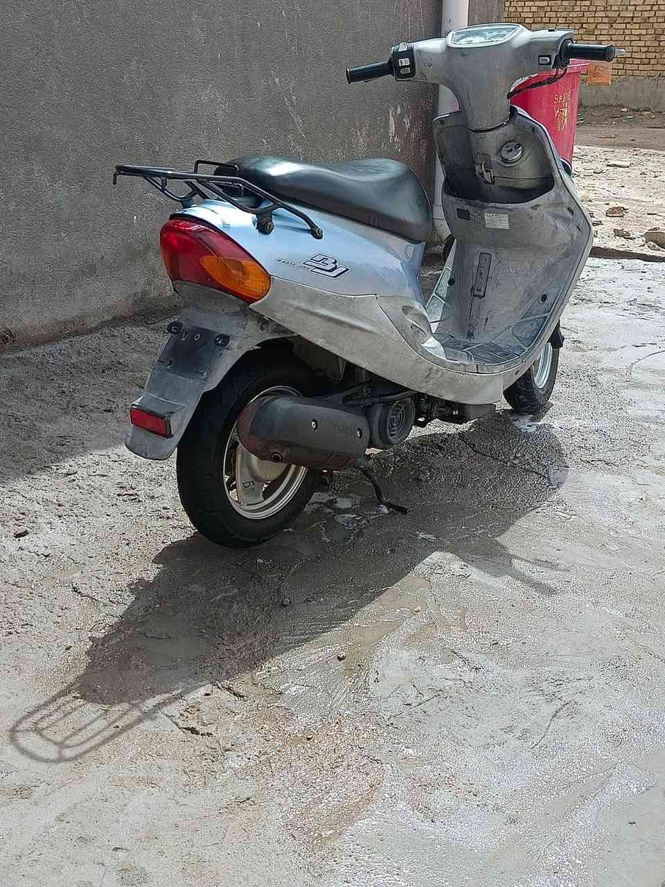 للبيع دراجه بيجي حاويه صله شهر من طلعه من زيتون السعر تصل عل رقم وأنه خادم رجان لمو شراي لا  يراسل ***********
