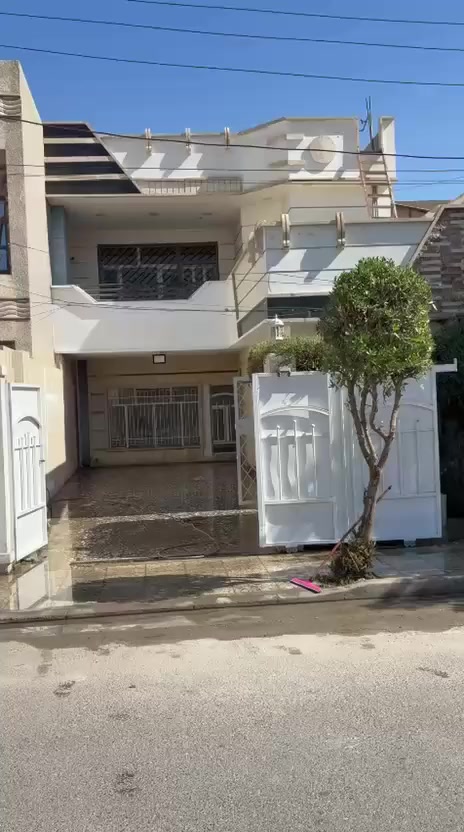 للايجار للايجار
١٥٠ متر في منطقه حي الاطباء موقع جدا ممتاز متكون من كراج ومطبخ وستقبال وحولي وهول ٣ غرف نوم وحمامين والبيت كلش نظيف جدا ويوجد فديو للاستفسار الاتصال على الرقم *********** ويوجد واتساب 
*********** ويوجد واتساب
مكتب الرافد للوساطة العقارية
