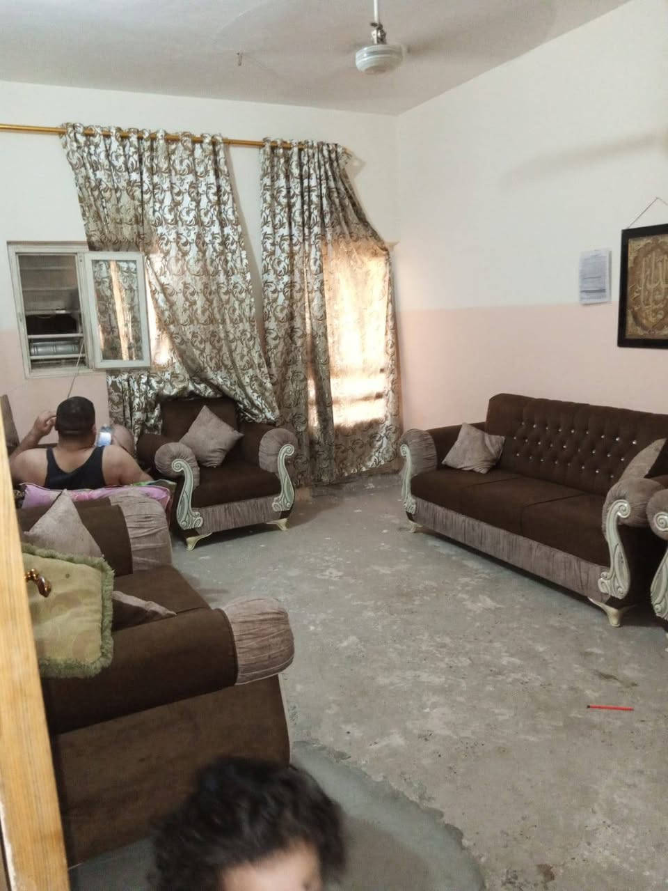 سلام عليكم دار لبيع مساحة ١٥٠متر متر بي غرفة النوم هوال مطبخ حوالي طويل بناء بلوك جديد طابق واحد كاشف طلع علية من بلدية دورة مواقع دورة جمعية خير الله يماقبل دورة النفط شارع مبلط بيع او مرواس حساب منطقة ١٣٠ مليون


**إذا كنت صاحب هذا الإعلان وتريد حذفه لأي سبب، رجاءا أرسل رسالة إلى الدعم الفني**