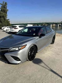 كامري موديل 2019 xse محرك اربعة سلندر  بانوراما مقاعد امامية تدفئة متح...