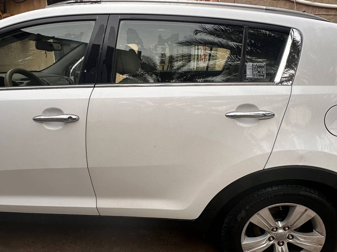 سلام عليكم 
سبورتج خليجي 2011 شكل12 
محرك 2000دوش مكفول لا تنقيص ولا تبخير
بانوراما 
مري شفط
لايت زنون
تبريد منظومه جديده خير من الله 
تخم تايرات جدد
سياره بيه صبغ باب الخلفي وره السايق ربع منه 
والجامع بارد ورش بدون معجون
كما مؤشر عليه بلصوره
رقم بغداد باسمي تحويل ثاني يوم
السعر /137ورقه وبيه مجال
مكاني /بغداد الحسينية/الراشديه/قرب مستشفى حمادي شهاب 
***********
بيه واتساب
***********
