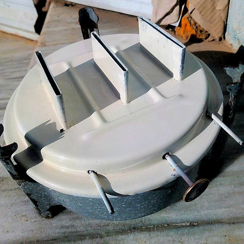 يدة مال باب ثكيلة حيل وجبيرة ب 10 
چولة الحالة نضيفة 100% ب 20 
موجود توصيل لكل العراق موشراي لاتعبني رجائا


**إذا كنت صاحب هذا الإعلان وتريد حذفه لأي سبب، رجاءا أرسل رسالة إلى الدعم الفني**