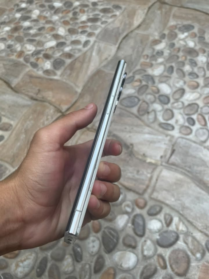 سلام عليكم جهاز التره S22للبيع ذاكره 256جهاز كبس بوبجي 120فريم  زوم 100 بطا ريه 5000سعره 400وبي مجال اي استفسار خابرني***********
