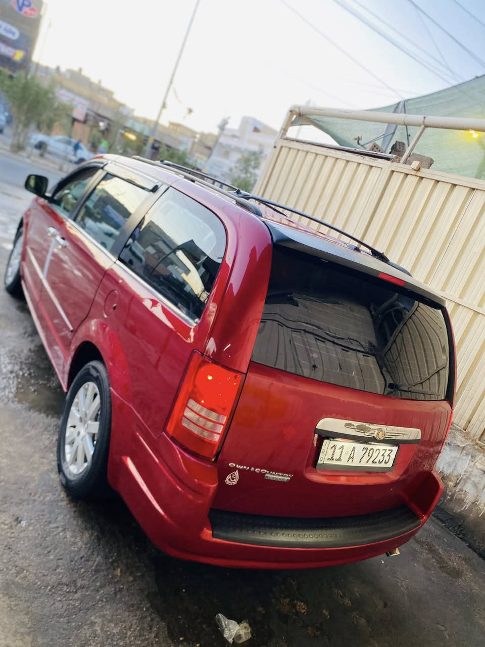 السلام عليكم
للبيع گرايسلر كرفان 2008 سيارة جديدة فول مواصفات للأخير 1/1 ماشية 100 بدون ضرر بيها تبديل الجاملغ الامامي الايسر وهنا صار بيها صبغ 3 قطع مكينة 3800 وكير جدد تبريد ثلج 3 قطع تحكم منفصل رقم بغداد بأسمي الجديد صدر خلفي امامي كله جديد 
تخم تاير جديد وياله 17 جديد 
تشغيل عن بعد فرس ارضي وسقف وشاشات 2 
كشنات بلع منفصل وجلد وهيتر والكشنات الامامي كهرباء
4 بردات بلاد 
تحكم ستيرن شاشة اعطال 
مثبت سرعة وكروس سرعة 
كير العادي شغال 
بلوجكترات ابو السوار 
منفذ شحن خلفي 
بيبان والصندوك كهرباء وشفط تحكم عن بعد 
سيارة جديدة وكل نقص مابيها مكاني بغداد الحسينية 
السعر : 118 وبيها مجال قليل 
للأستفسار: ***********
