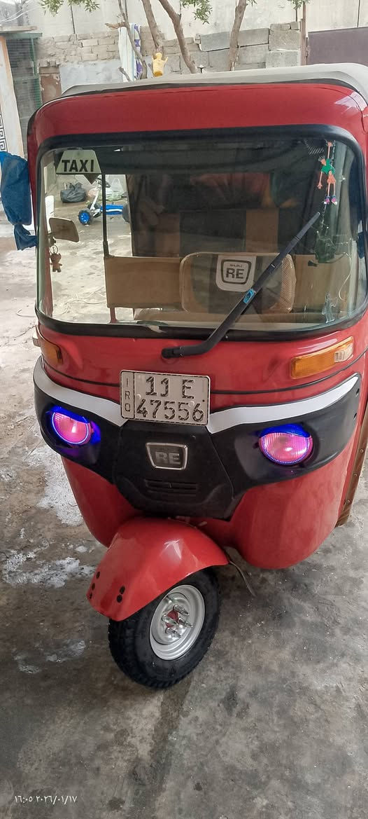 سلام عليكم تكتك موديل 2018 معمرة الجمالية التكتك رقم نكليزي وبسمي ثاني يوم احولك  تكتك جاهزة مابيهة نقص مال جناي السعر5مليون و  300العنوان بغداد الدورة ابو دشير رقم***********
