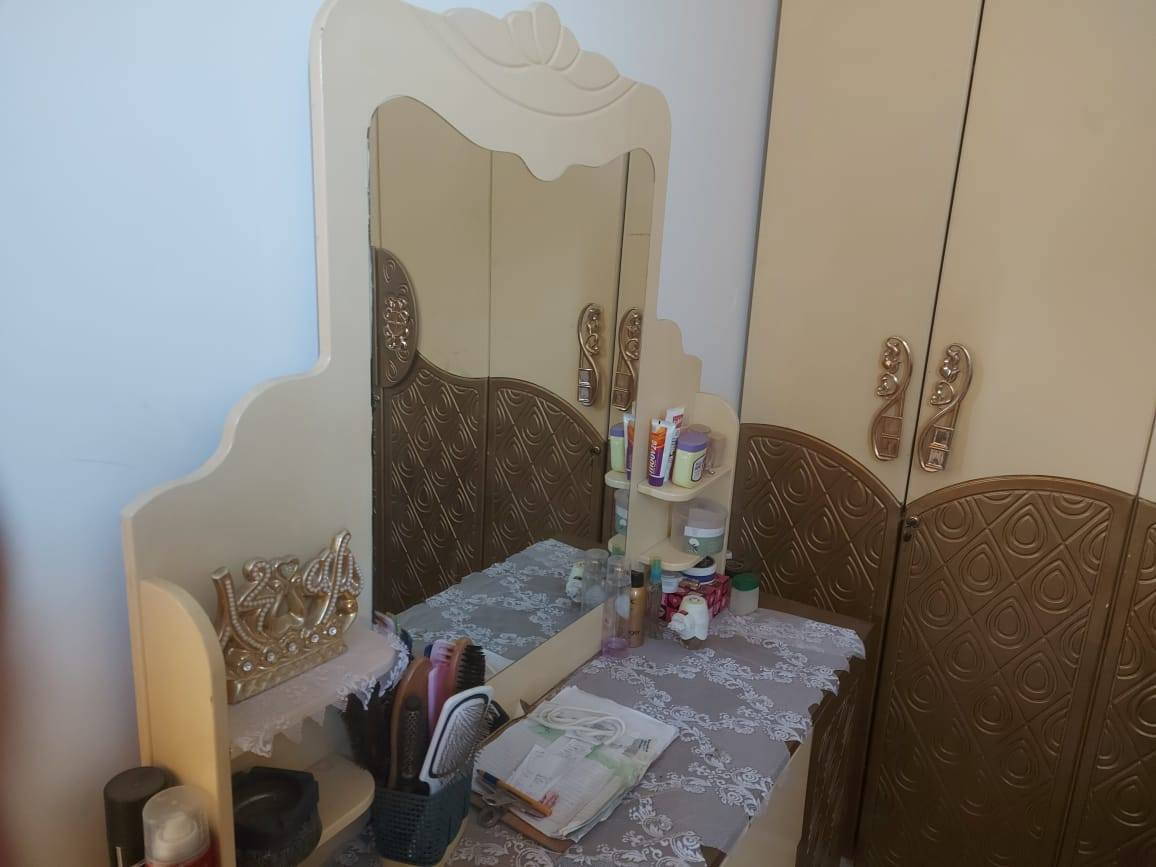 غرفة تركي ضخمة شخط ما بيها كلش نضيفه استخدام قليل بعد وياها ميوزه 2 وطابوريه وزاويه الغرفة مفتوحة أهلها شايلين ومبقيها يم اقربائهم السعر ٢٧٥ قفل بدون عمله كربلاء, العراق


**إذا كنت صاحب هذا الإعلان وتريد حذفه لأي سبب، رجاءا أرسل رسالة إلى الدعم الفني**