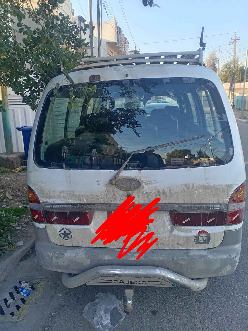 السلام عليكم سياره بريجو موديل ٢٠٠٠ شواصي واحد معمر والاخر لا سياره حلوه كير محرك اشويه بيه بخار قليل جدا اكسل صدر ممتاز كهربائيات شغاله كله السياره حلوه وجاهزه من كلشي مصبوغه حزام وبيه بلباب السلاليت معجون قليل وبلصفحه الطويله هم بيه معجون السعر قفله ٦٨ ورقه وحلو وجهازه سنويه ٢٨ يله تنتهي رقمه واسط با سم ولد بصويره اوجهك وياه الاتصال ***********  مكاني بغداد حي الجهاد الاطباء
