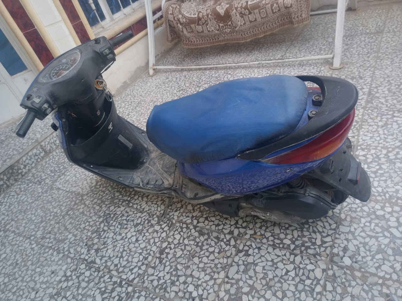 ابيع كووم حديد
السعر / 225 الف وبيها مجال
المكان / بغداد حي اور ام الكبر والغزلان شارع ضغط 
رقم هاتف ***********
