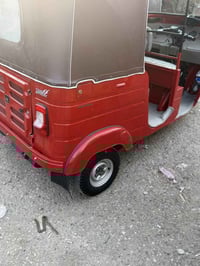 تكتك للبيع ومكفوله وموديل  17 07745814215