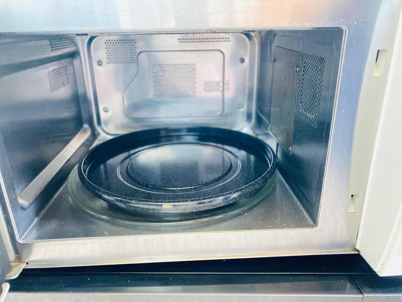 وصلت بضاعة جديدة من الباله الكويتيه شرط الشغل للاستفسار التواصل ع الخاص علما منطقة الرحمانيه مقابل فرع التمار قرب مشتل الرحمن ***********
