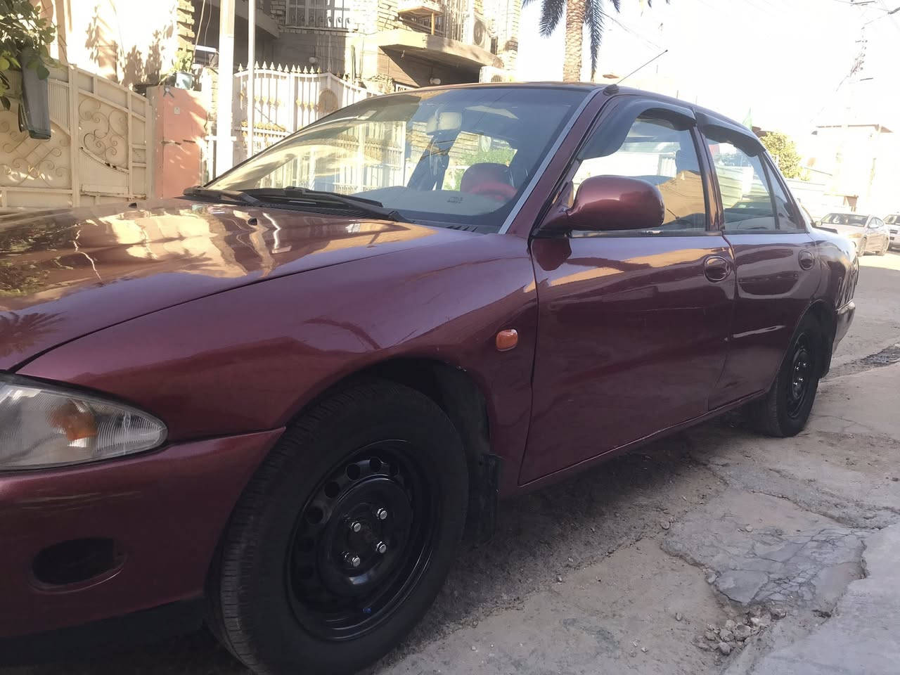 سلام عليكم برتون ٢٠٠٤ للبيع سياره كير محرك كلش حلوات تبريد شغال كمبريسر بي صوت حاط كمبريسر بل جنطه جديد صدره زين بي ملاحظات بسيطه تحويل مباشر مكان سياره بغداد حي العامل رقم ‭٠٧٧٤ ١٠٣ ٢٣٨٩‬  رقمه ميسان مشروع وطني  سعر ٣٥ وبيه مجال

