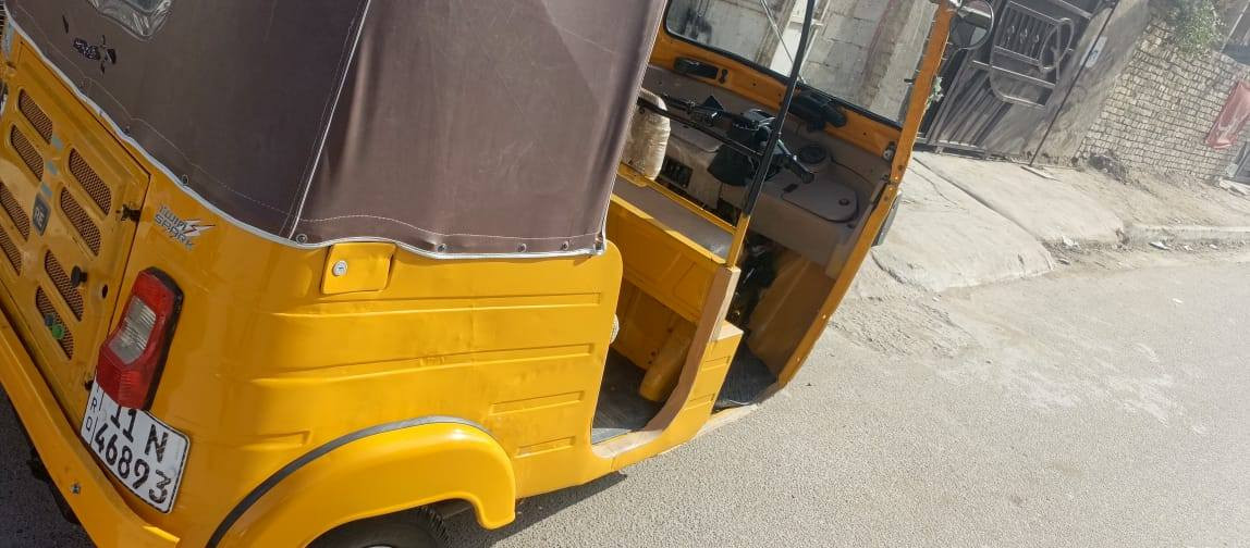 مكلف بالنشر موديل 19 شهر العاشر رقم انكليزي تعمير صفحه ولقد بس عنوان بغداد كماليه هاتف *********** السعر 6 مليون وبيه مجال
