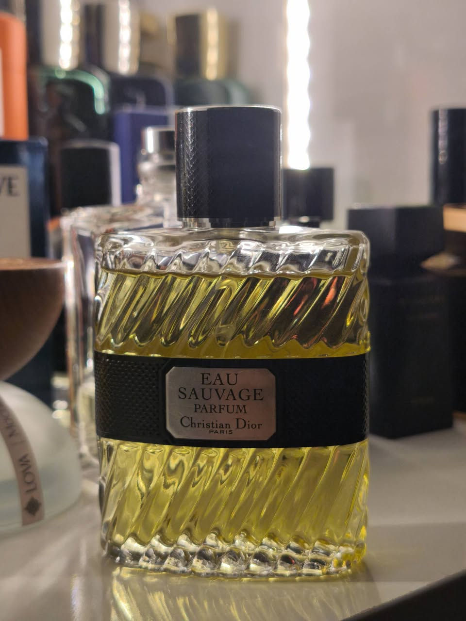 مجموعة عطور للبيع
1- xerjoff p 33 
مستخدم حسب الصورة
140$

2- thameen Regent leather 
مستخدم حسب الصورة 
60$

3- tiziana ternzi kaff
مستخدم حسب التأشير 
65$

4- tom ford tobacco oud
اصدار 2018
متبقي حسب الصورة 
65$

5- guerlain homme edp 
مستخدم حسب الصورة 
20$

6- korloff Addiction Petale
ع خط فلو ناركوتيك 
مستخدم حسب التأشير 
40$

7- armani code sport 
مقطوع الانتاج 
مستخدم لحد التاشير 
السعر 40$

8- eau sauvage parfum 17 
اصدار 18 
متسخدم حسب الصورة 
105$


**إذا كنت صاحب هذا الإعلان وتريد حذفه لأي سبب، رجاءا أرسل رسالة إلى الدعم الفني**