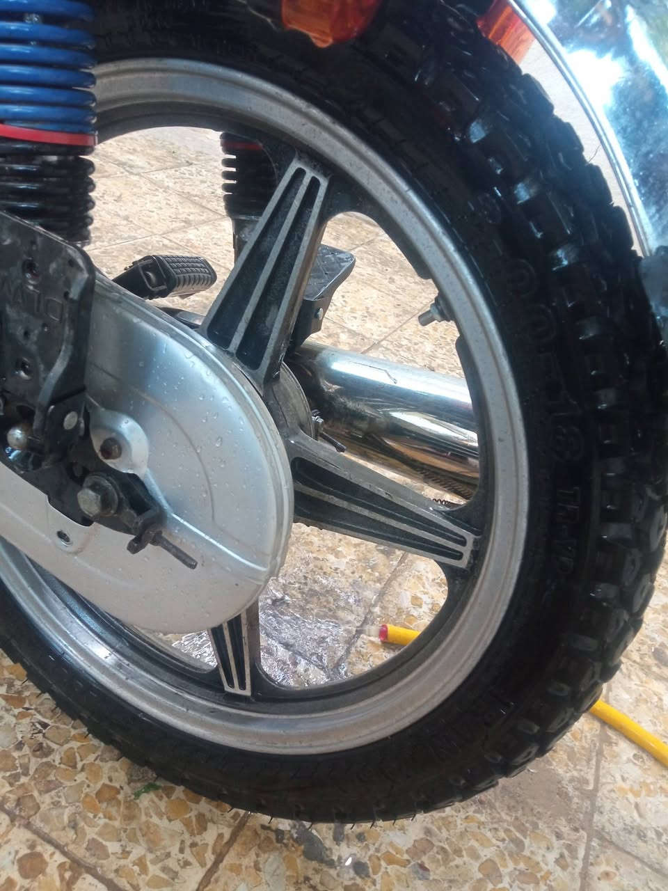 سلام عليكم اوياله نضيفات كلش للبيع او امراوس بوياله سيم السعر100وبيهن مجال العنوان كوفه ميسان نفق المختار ***********
