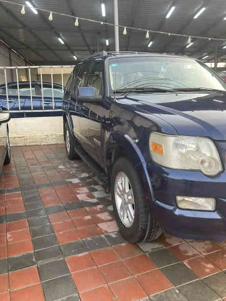 السلام عليكم لبيع اكس بلور 2008 بيها صبغ جاملوغ بنيد سياره حلوه جاهزه من كلشي السعر 11 ونص بيها مجال رقم الهاتف ***********
