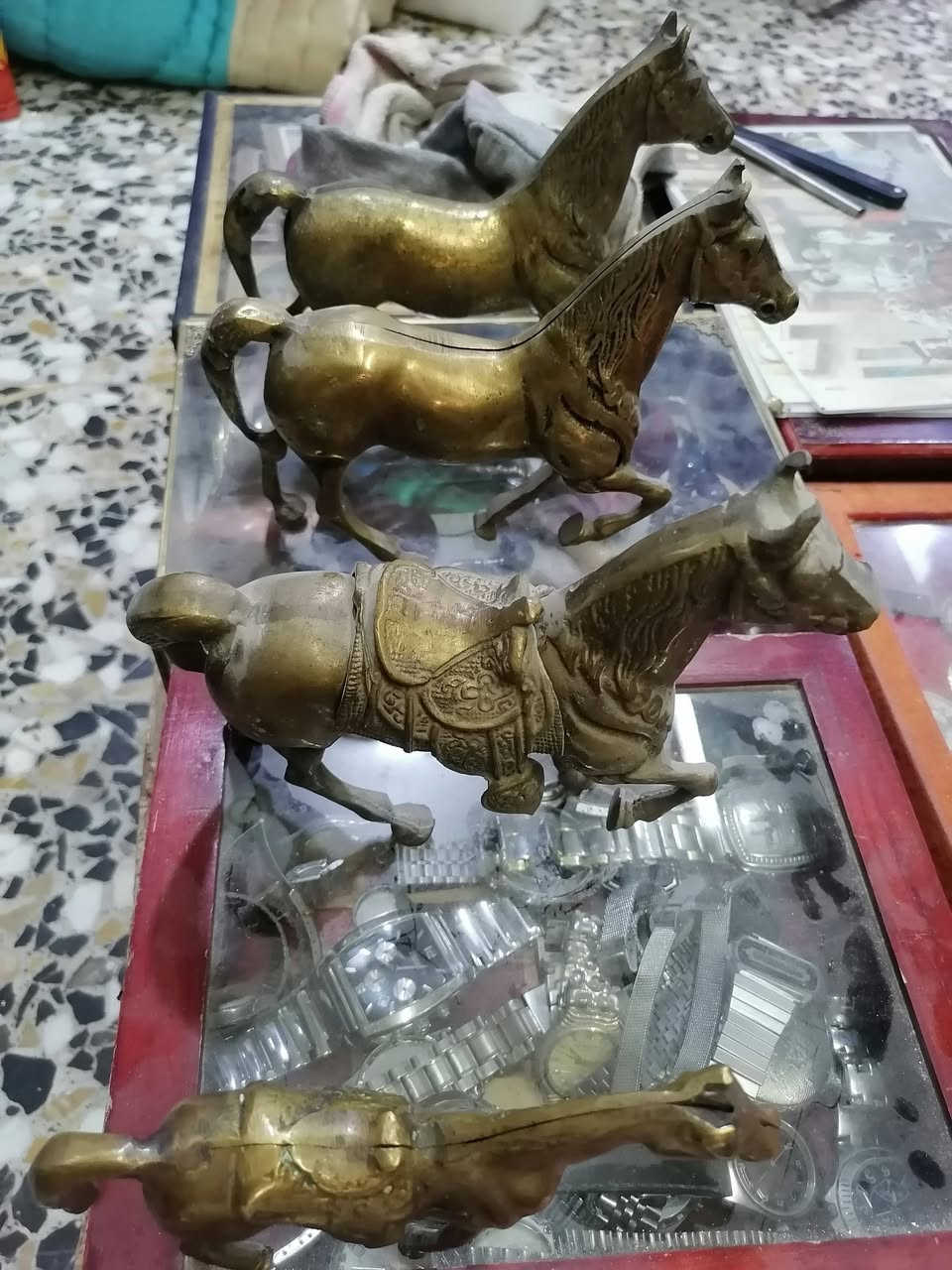 وجبات فردية جديدة وبعد أكو الأجمل والاروع انتضروا الجديد 🖼️😍
. 
تشكيلة متنوعة من اندر واقدم التلفونات الارضية 
القطع اصلية وانتيكا💯 
القرص يفتر والتلفون بحالة ممتازة
لصور وتفاصيل اكثر تواصلو ويانا ✅
.
القطع محدودة جدا 
.
للاستفسار عن التفاصيل والأسعار تواصل على خاص او واتساب *********** 📞
. 
لا يتوفر توصيل نعتذر منكم 🏍️🚳
