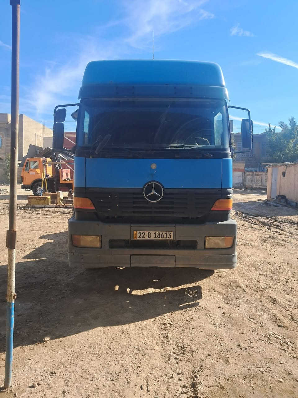 لوري اتيكو للبيع راس تريلة قلاب السعر ١٤٠ وبي مجال
***********
المكان صلاح الدين
