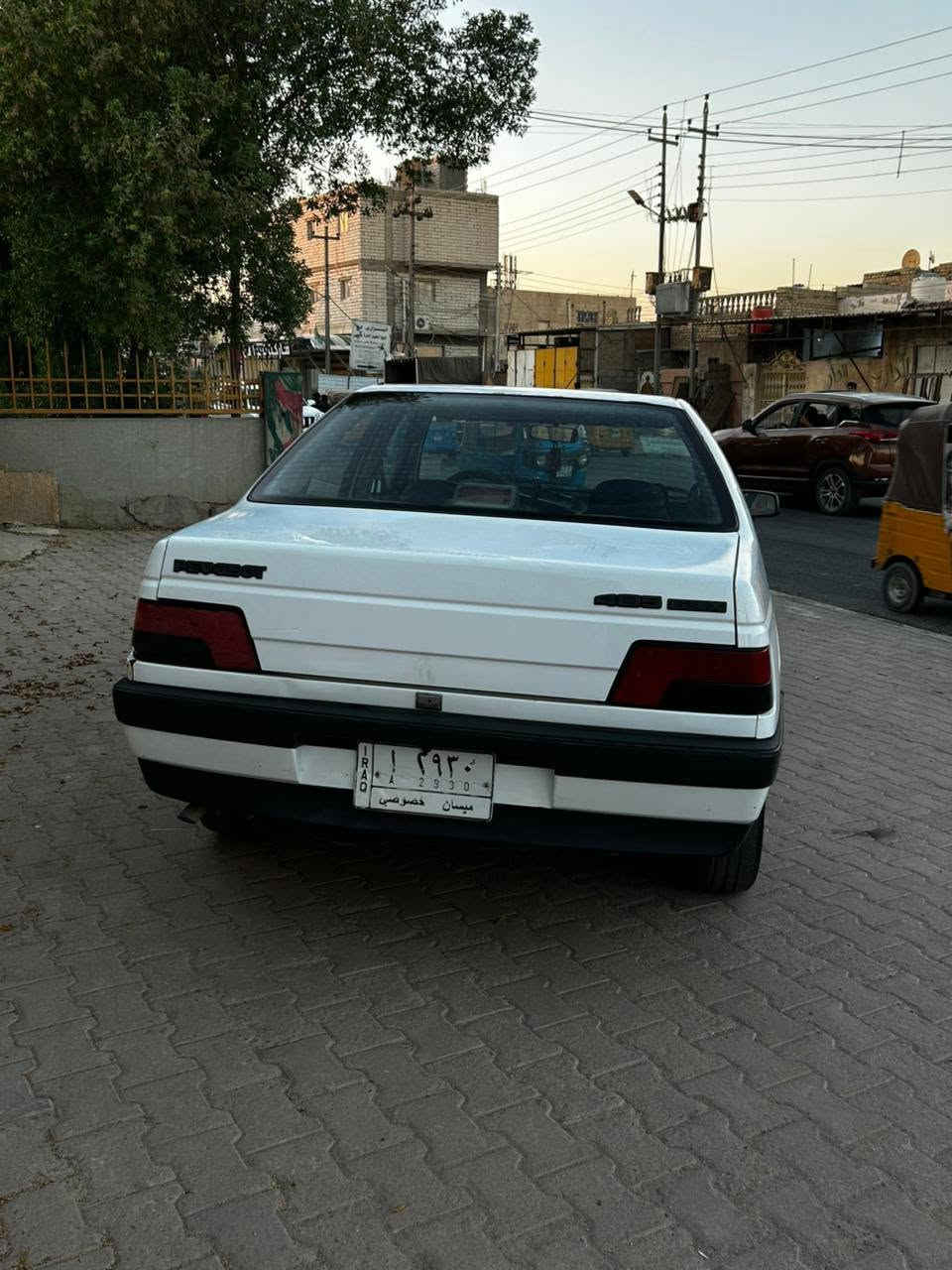 السلام عليكم بيجو موديل 12 كير مكينه فرنسي مكفولات سياره  خير من الله  تبريد شغال ...***********
