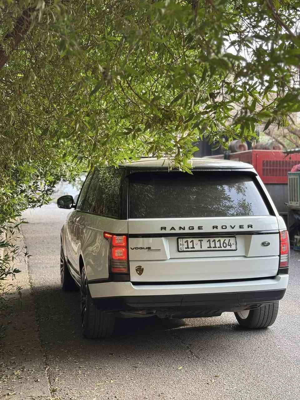 RANGE ROVER VOGUE 2015 خليجي وكالة سردار مكفول كفالة عامة ✅
البدي الخارجي : كفالة عامة من التبديل او الفتح او البارد او الحار او الشخط او pdr 

المكينة V8 بدون سوبر 

داخل اللون بيجي 

العداد 87 الف ميل 

الرقم بغداد شبه مميز مع السيارة 

العنوان : بغداد الأعظمية 📍

السعر 335$  ورقة               33.500$

استفسار *********** ابراهيم
