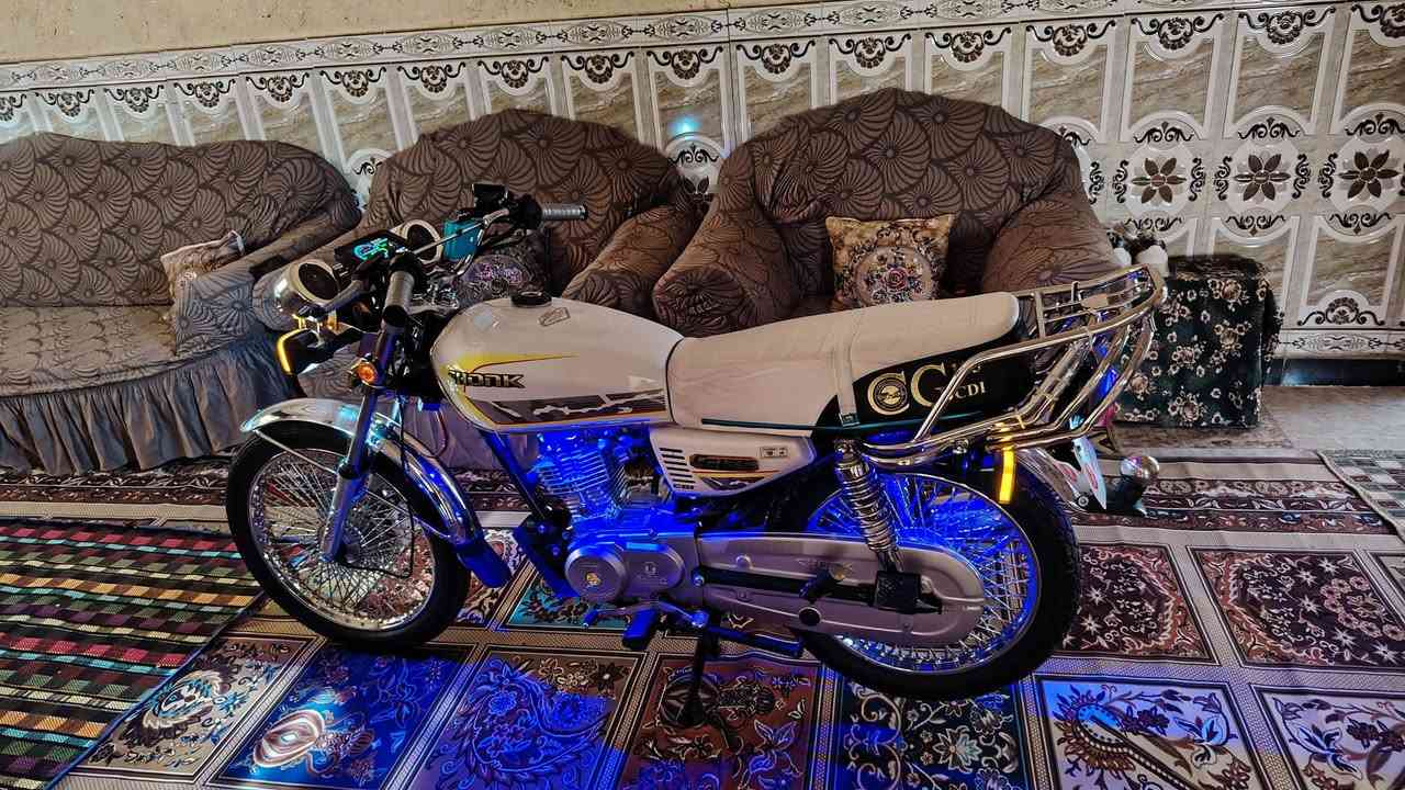 السلام عليكم شباب دراجه للبيع موديل 25 الدراجه مقفوله كفاله عامه من البرغي ساللها  من طالعه دراجه وكيل برغ واحد ما عايزه خير من الله بكاني حله سياحي هذا رقمي والشراي بخير ويتدلل ***********
