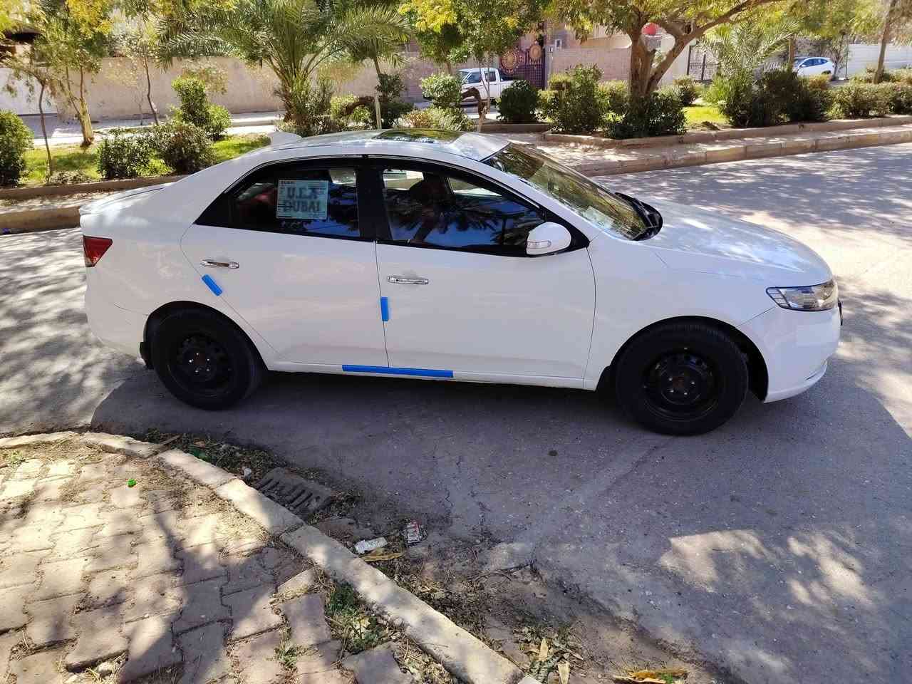 السعر 84 وبيهه مجال 
سيراتو 2011 رقم أربيل سنويه جديده رقم جديد
تخم تاير جديد
محرك وكير جدد
حداديه جديده
كير اوتو 6 نمر
سياره فول مواصفات فتحه بصمه كامره
السياره صبغ عام بدون اي ضرر
سياره مال جناي جاهزه من كلشي 
مكان السياره واسط قضاء الصويره طريق المطار 

***********
