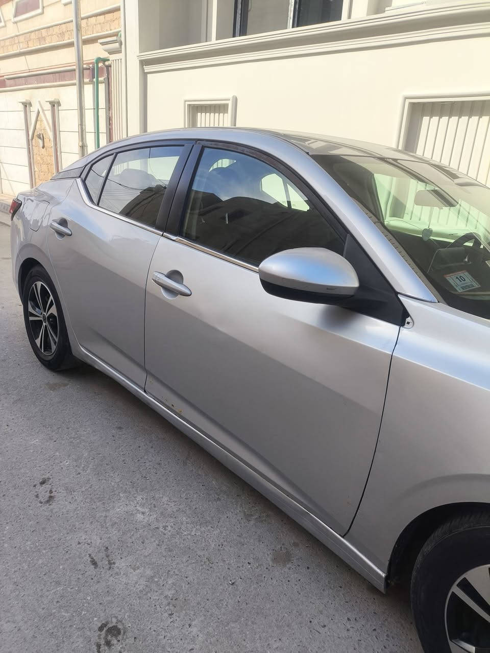 سنترا موديل 21 امريكي حادثها مبين بالصوره سياره ماشيه 55الف رقمها اربيل عنوانها بصره سعرها 130 سياره نضيفه كلش مال جناي وعل ايده الاستفسار *********** مامتواجد عل لفيس
