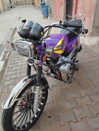 ايراني سونلك 5كير 2025 اوراقها كاملة  ماشية ٢٢٠٠ نازلة بشهر ١٠  مكينة ...