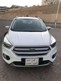 فورد اسكيب ٢٠٢٠ • محرك ٢٥٠٠ • ماشية ١٣٠ الف