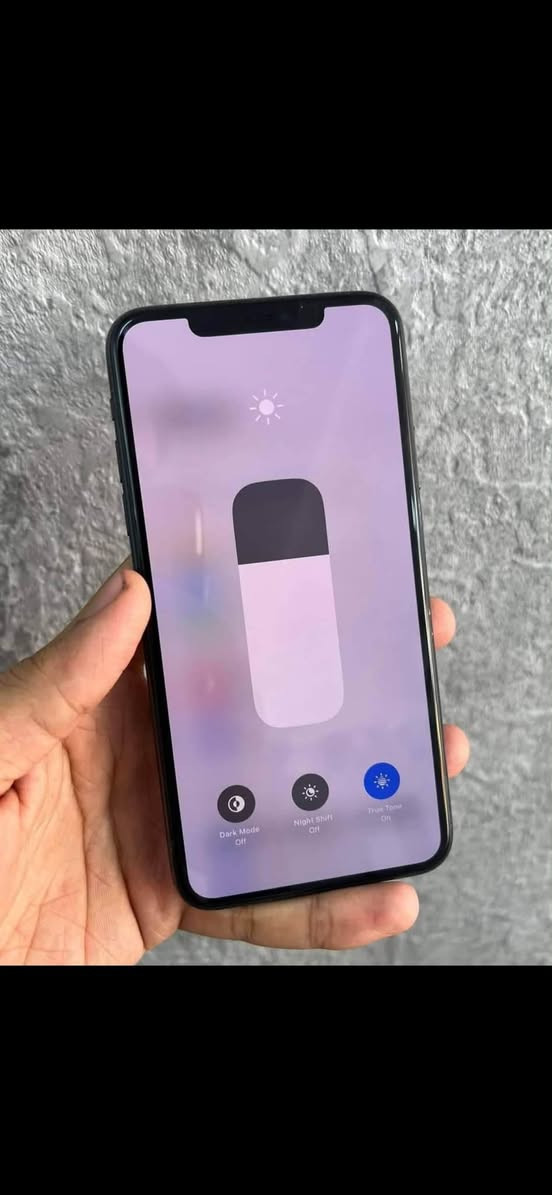 ايفون 11 برو ماكس مبدل شاشه تفصيخ
ذاكرته 256. بطاريه 85 

جهاز مبدل شاشه تفصيخ اصلي اصلي اصلي 

@ فيس إيدي واكف @ 

مكاني بغداد @ البياع 

للتواصل  ***********
