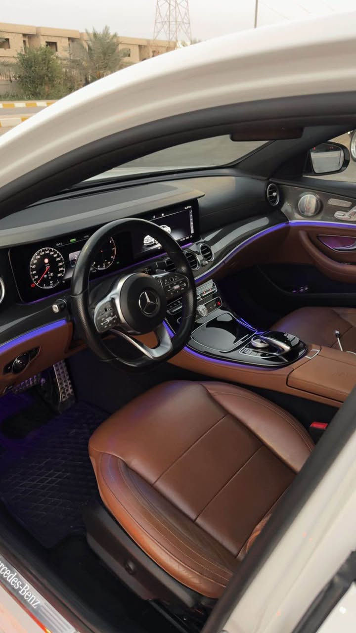 السلام عليكم للبيع فقط بدون مراوس

مارسدس بنز حجم E200 

AMG اصل بلاديه

وارد الماني ضمان دولي 

موديل 2020 

مواصفات اعلى شي بيها 

⭕️بانوراما 

⭕️شاشه كبيره متصله 

⭕️رادارات امامي وجانبي 

⭕️بصمة تشغيل 

⭕️بصمة ابواب

⭕️ابواب شفط 

⭕️كشنات كهرباء

⭕️كشنات هيتر وتبريد 

⭕️استيرن هيتر 

⭕️دبل ماوس 

⭕️دشبول كاربون 

⭕️استيرن حرف D

⭕️نقاط عمياء

⭕️نظام اصطفاف الي 

⭕️خمس كاميرات محيطيه 

⭕️داخل قرميدي مميز 

⭕️لدات 64 لون 

⭕️عداد دجتل الكتروني 

⭕️جنطه كهرباء

⭕️اوتو هولد  

وكلش هواي مواصفات بعد

السياره كلش ناصبه ونظيفه 

سنويه جديده ورقم جديد 

مكانها بغداد سيديه 

بيها كلير كلش بسيط بقبق الجنطه مقدار شبر وشويه 

 وbdr مكانين صغار ممبين 

السعر 31.800$ والسعر كلش مناسب بالنسبه للموديل والمواصفات 

للاتصال *********** بغداد, العراق
