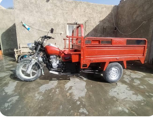 سلام عليكم 
مكلف بالنشر ستوته للبيع جاهزه صلف هندر كهربائيات كامله سعر 750  الاتصال على رقم ***********
