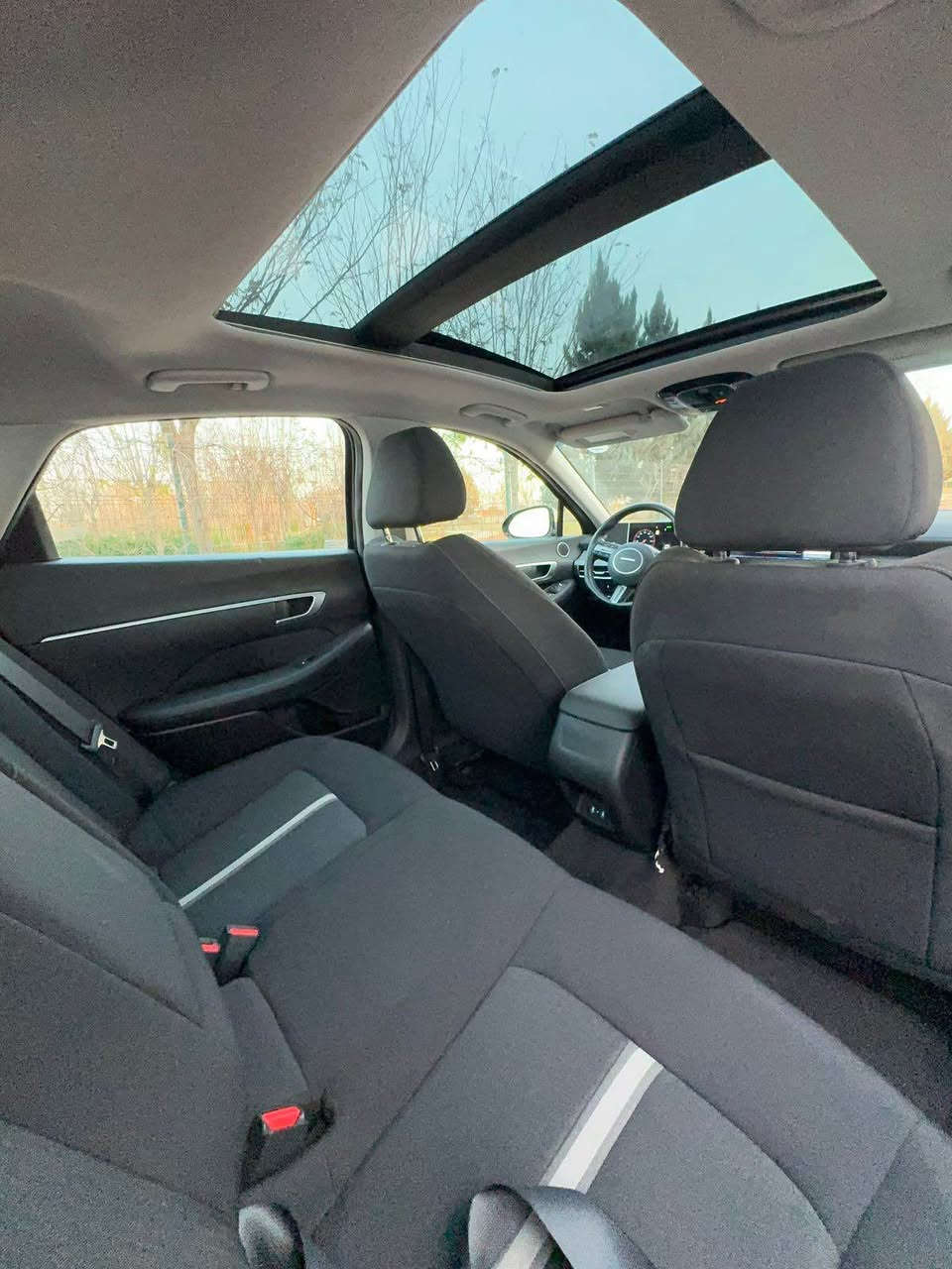 سوناتا 2024.   SEL بانوراما فل بدون صبغ بدون دواخل 
اللون / كحلي على اسود 
الضرر بدون صبغ مكانات صغار بارد بلباب والجاملغ فقط بوند صندوك مكفول مرفق رقم الشاصي وصور ضرر 
ايرباك ستيرن وبرده ماشي 22 الف 
حجم المحرك 2500 تنفس طبيعي /4 سلندر

المواصفات / 
بانوراما . بصمه . تشغيل عن بعد . شاشه دشبول الكتروني متصل  . كرسي كهرباء . تدفئه كراسي . هندبريك كهربائي اوتو هولد . كير تعليك . رادار 360 . ويل كب . لايتات زينون كامرا خلفيه وضعيات قياده  . شاحن وايرليس . 
يترقم شمالي كلفه الرقم ١٢ ورقه 
مكان السياره اربيل 
السعر ١٨٥ مجال قليل بعد المعاينه

*********** واتس واتصال أربيل, العراق
