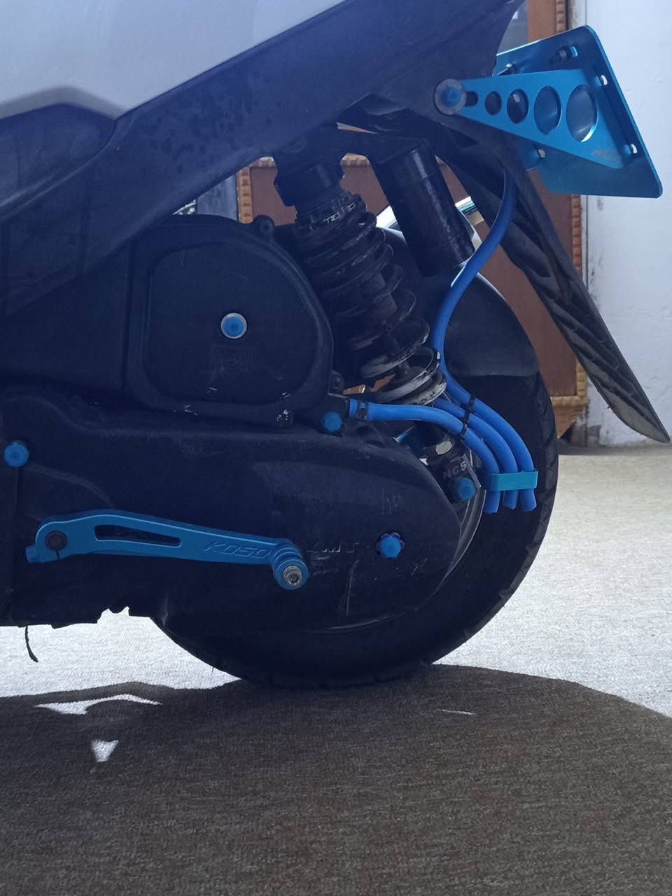 السلام عليكم
من رخصه الادمن طبعاً 

دراجة ماكس عدلة 2005 للبيع 
الدراجة نازله رمبة ختم واحد بس معدل علية 
21 قطعة سمائي مع صدر قزم ويل كب وصالنصة ستيل 
دراجة حلوة ونصبتهة تخبل وكلشي شغال بية من سلف واشاير مازدة عالي ناصي بك لايت كلة شغال دراجة كاملة من الطول للطول شوفت عينكم وبل واقع احلا بعد. والي يدور ماكس كامله يعرف شنو تعني هاي الدراجة وسعرة كلش حلو ومناسب. 
مكلف بل نشر هذا رقم تكدرون تتصلون 
واذا ما عدكم رصيد بي واتساب 👍🏻🤝🏻
***********
