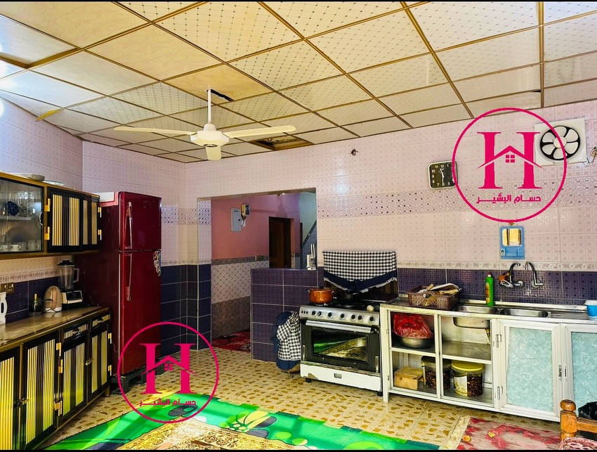 عقار للبيع 

الموقع حي الخضراء قرب مدرسة المعتمد بالله 

المساحه 200 متر طابقين 5 غرف نوم

الأستفسار الأتصال على الرقم 
***********  او مراسلة الواتس اب سيكون الرد على الجميع 

            #حسام_البشير#
