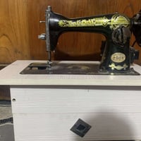 مستعجلة • مكنسة مستخدمة موسم واحد • طباخ
