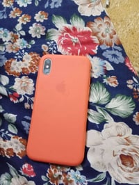 آيفون اكس • ٢٥٦ • بطارية ٧٣٪