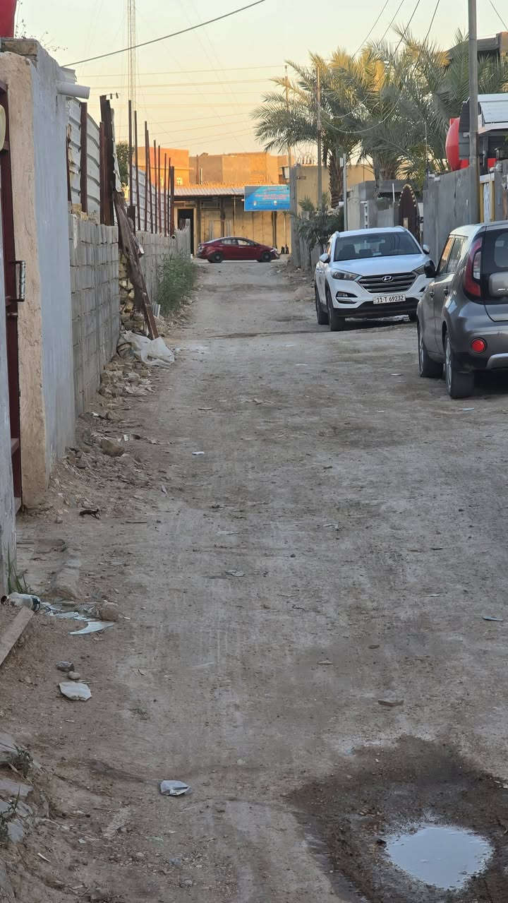 بيت للبيع طابو زراعي سند ٢٥. موقع بيت قرب علويه شريفه بنت الحسن مكان جدد مرتب.  مساحه ٢٤٠. ***********
