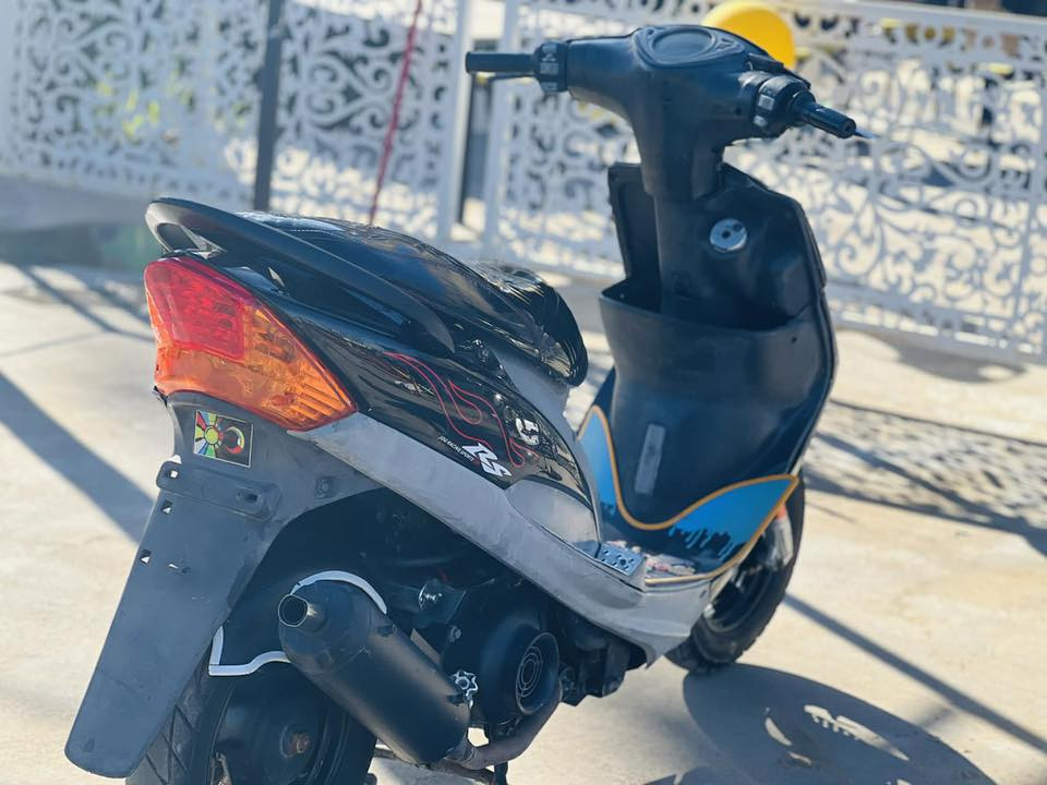 سلام عليكم ماكس عدله للبيع بلاديه 49  مامفتوحه سلف شغال نكره كهربائيات شغاله درجه خير من الله شلعه ومعدل  وصالنصه رياضي اف ام   سعر ٥٠٠ وبيه مجال شراي بيك خير وتدالل مكاني بابل  سده الهنديه رقم ***********
