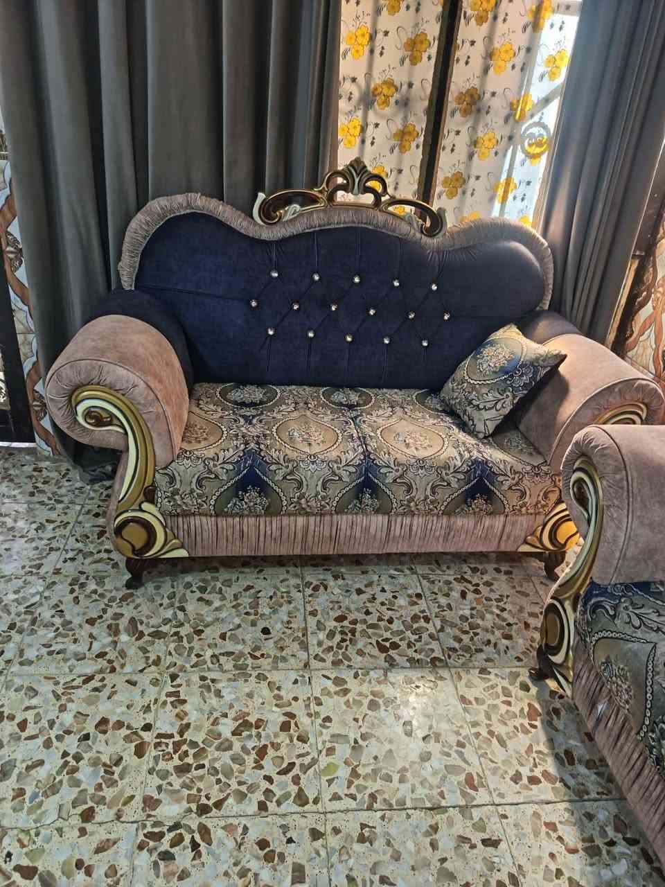 تخم للبيع العلوان بابل شارع الحسينية شارع 80 الاتصال على اللارقام الموجوده /0772571595ا/***********
