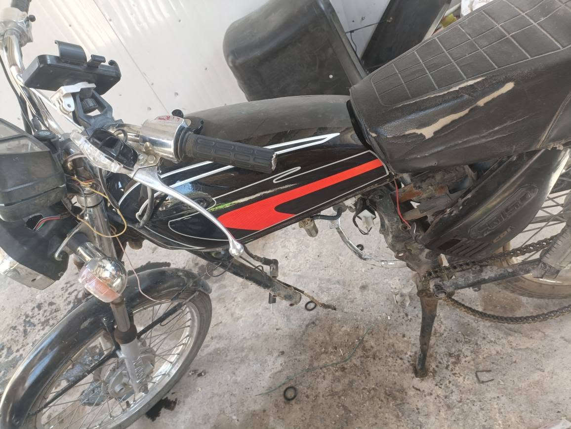 دراجه سكنر يراني عوزه بس محرك كهربائية شغاله كله تعمير جديد. وكيله جنابي.  سعر 300قفل ديوانية, القادسية


**إذا كنت صاحب هذا الإعلان وتريد حذفه لأي سبب، رجاءا أرسل رسالة إلى الدعم الفني**
