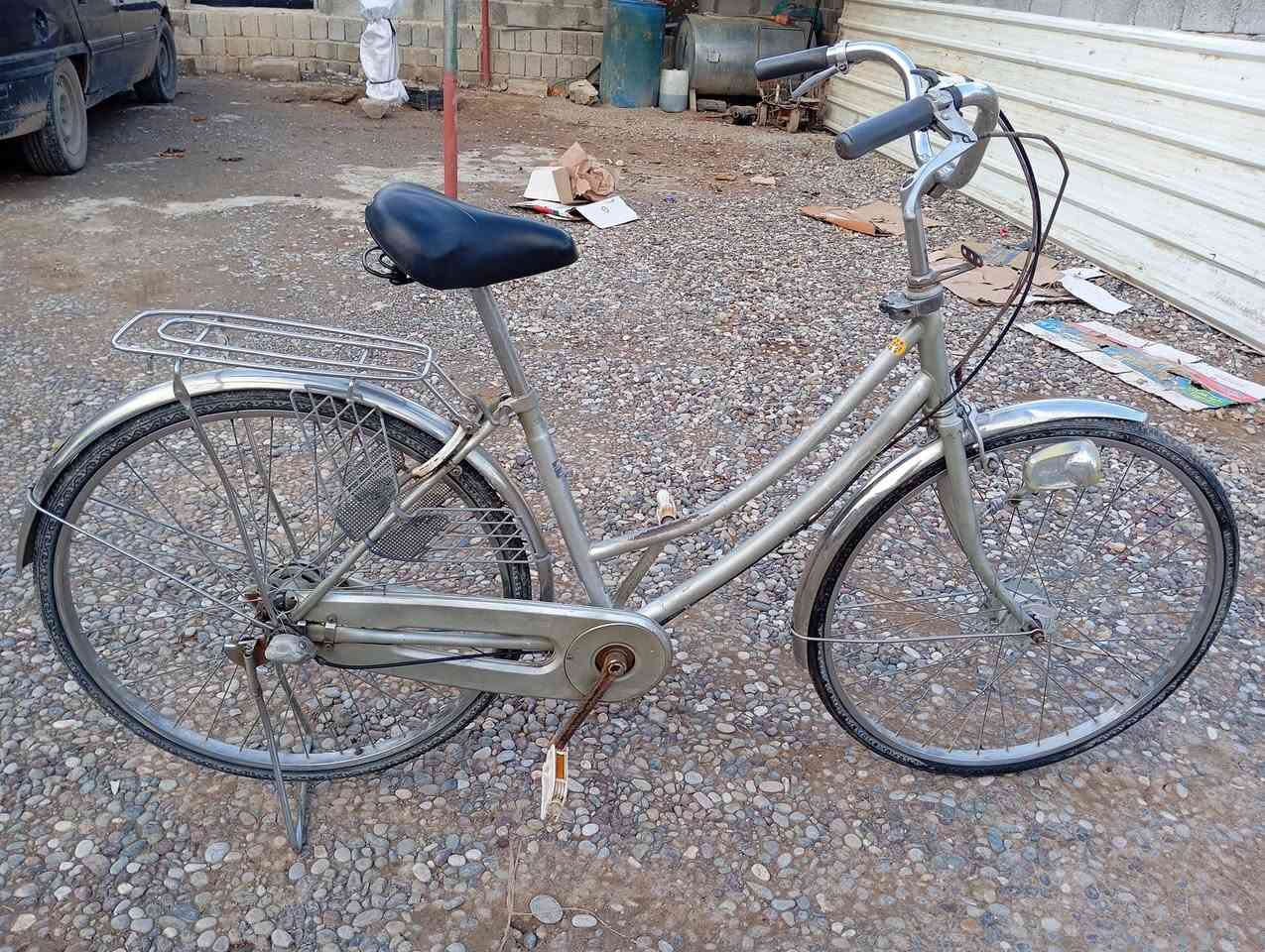 بايسكل حجم 26 للبيع ***********
