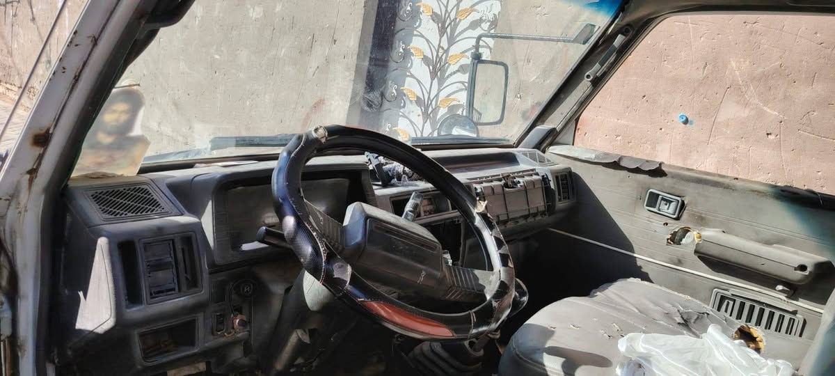 كيا موديل ٩٤ باسمي
محرك بي تبخير قليل ويراد الها ترتيب  
***********ابواحمد  السعر ٤٠ وبيها مجال
