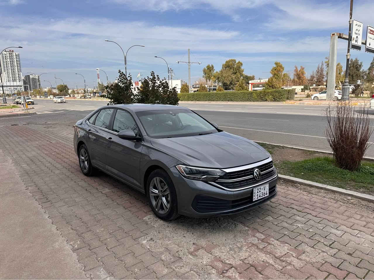 جيتا 2024 se فقد بدون بانوراما بونت صبغ بدون داخل بدون ايرباك ماشيه 14 ميل سياره جاهز باسمي 
***********
*********** أربيل, العراق
