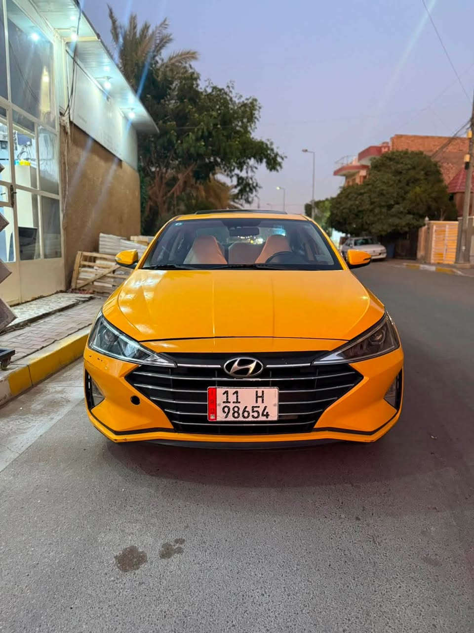 السلام عليكم 
انترا وارد كندي 
حاذها ربع جاملخ بارد وبنيد مبدل 
ماشيه 128km
السياره فول موصفات
فتحه
بصمه أبواب 
بصمه تشغيل
رادارت
اشاير مري 
تتفه بلكشانت
تتفه استيرن
وبيها اهواي موصفات
مكاني الغزاليه
استفسار واتساب أو اتصال ع الرقم

‭+٩٦٤ ٧٨٦ ٢٢٠ ٤٥٤٧‬
إخوان مكلف بلنشر 
رقمها راعيها موجود بلمنشور
