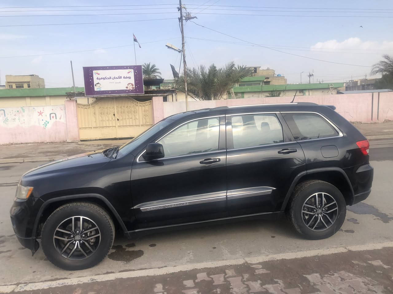 جيب لاريدو 2012 كلين مكفولة من الضربة والصبغ مكفول المحرك والكير رقم بغداد مشروع وطني باسمي تحويل ثاني يوم مواصفات بصمة تحكم ستيرن بيبان بصمة كشن السائق كهرباء كامرة خلفية شاشة لمس بلوجكترات زنون محرك 6 سلندر دفع رباعي 4x4 بعد بيهة كثيره موصفات سنوية جديدة سيارة خير من الله مال بيت استعمال شخصي رقم صاحب السيارة ***********
