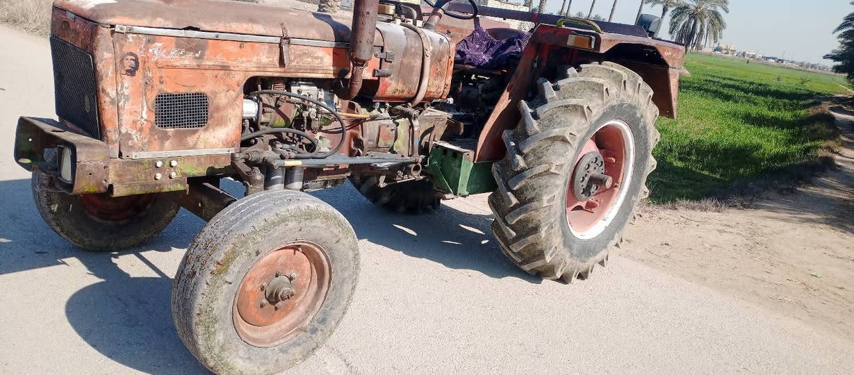 سلام عليكم ورحمة الله وبركاته عنتر للبيع مديل 88جاهزه من كلشي محرك كير اكسن تاير باتري مقدم استوني ام سوي وياه خرماشه او فراك مكاني نجف ***********
