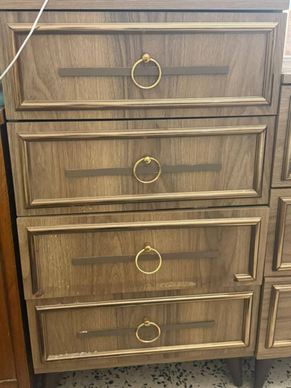 لللبيع
٧ قطع غرفه نوم تركي ابيض سعر ٣٥٠
٦ قطع غرفه نوم تركي جوزي سعر ٥٠٠ 
وبيه مجال ع خاص 
الرمادي التاميم يم دعاء سنتر
*********** للإستفسار
