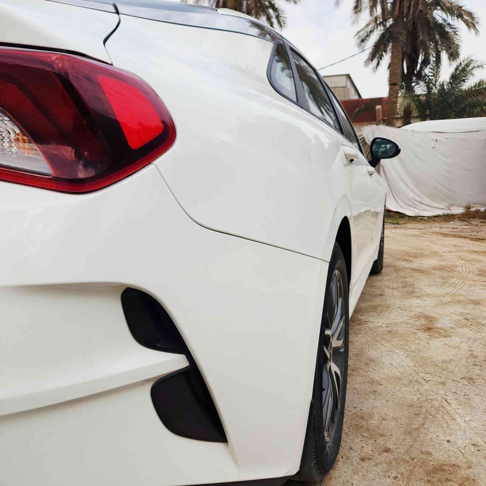 كيا K5 2022 خليجي
كيا K5 2022 خليجي محرك 2.0 دوش
عداد الممشى 52 الف استخدام شخصي
بصمة ابواب 
تشغيل عن بعد
حساس امامي خلفي
كامرا خلفي
دخول ذكي (اشارة ترحيب) ومري شفط اوتو
شاشة ابل كار بلي لمس
كشنات جلد بيجي
كشن السائق كهرباء 
تبريد شاشة لمس وتبريد خلفي
خمس وضعيات قيادة
فول تحكم ستيرن جهتين
مثبت سرعة
اربيل بأسم شركة
السنوية نافذة لغاية شهر 12-----2027 
كفالة ما عدا صبغ اسفل البگلايت نتجة ضربة ستوته وتكحيل قليل في طرف البنيد فقط
***********
