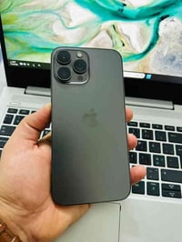 ايفون 13 برو ماكس  ذاكرة 256نموذج M بطارية 83 اصلية ما مصعدة  مبدل كام...